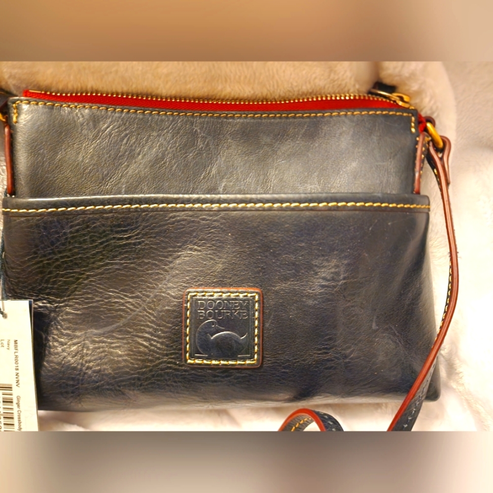 Dooney and Bourke Leather Crossbody Purse in Navy